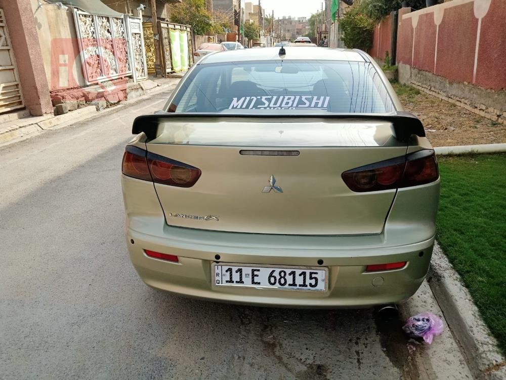 میتسوبیشی لانسەر EX